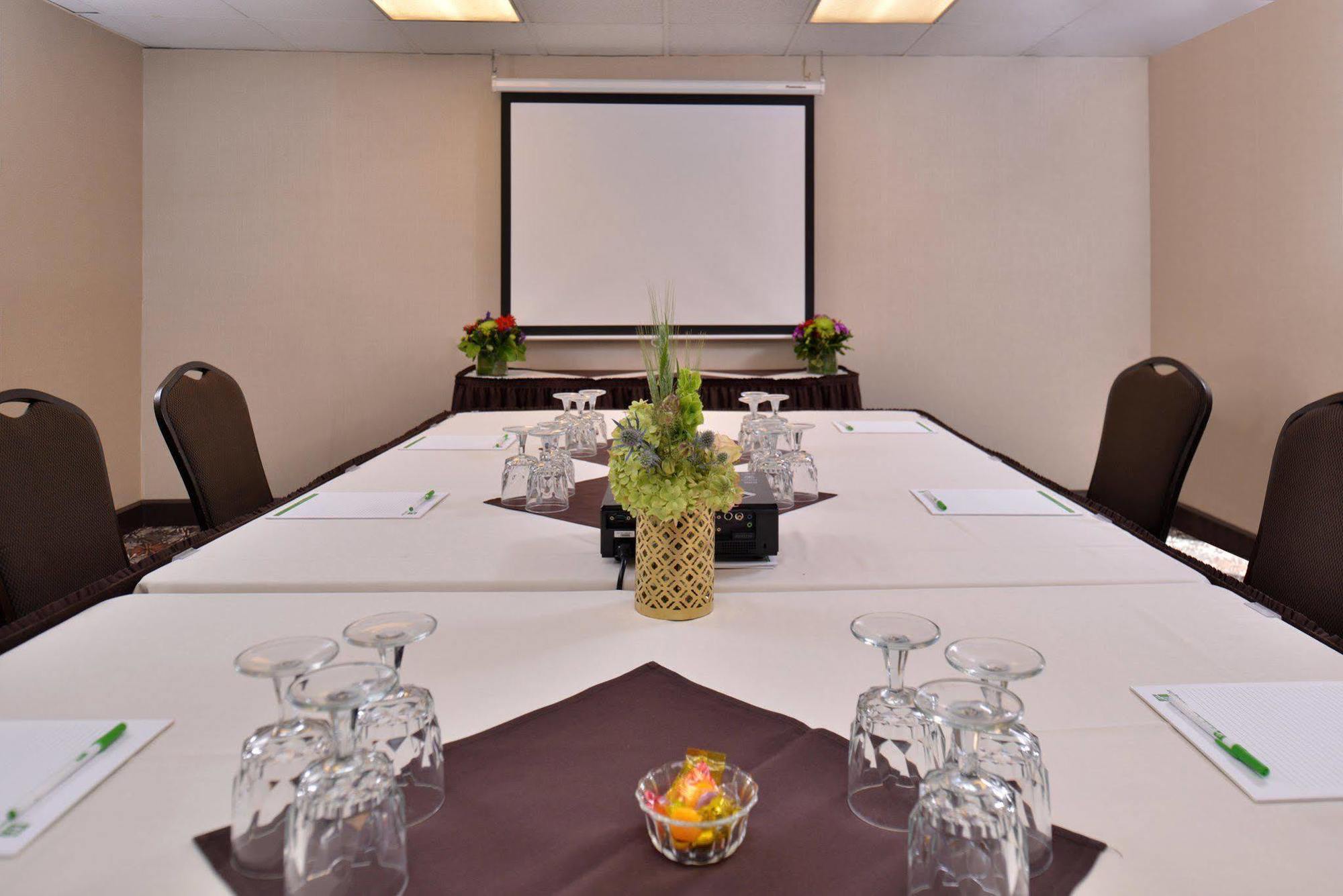 Holiday Inn Portland- I-5 S Wilsonville By Ihg Екстериор снимка